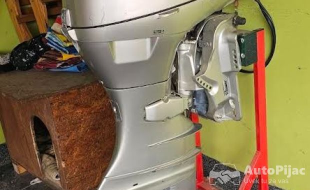 Motor za gliser Honda