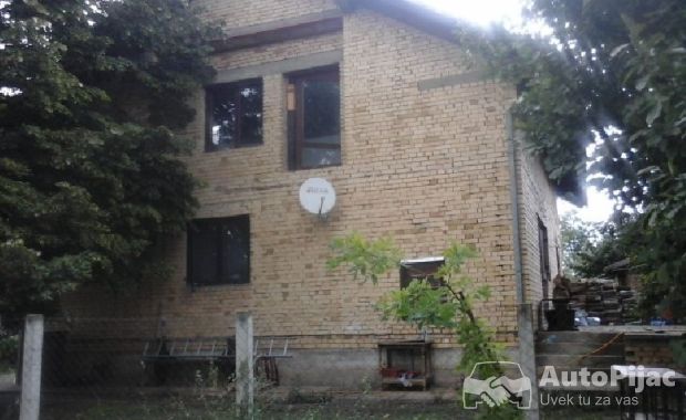 Hitna prodaja!Porodične kuce-kula vojvodina