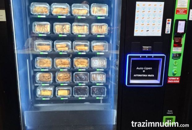 Prodajem vending mašinu TCN za prodaju raznih proizvoda, dimenzije 170 x 195 x 100