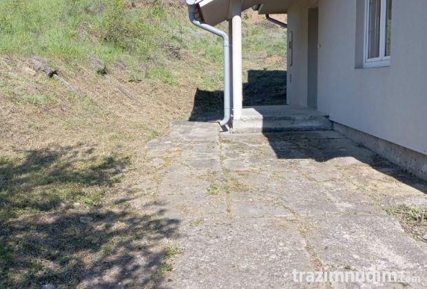Prodaja kuće u Vlaškoj kod Mladenovca 30km od Beograda 