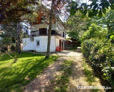 Avala, kragujevacki put. 200 m2, uknjizena 130.000 e