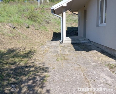 Prodaja kuće u Vlaškoj kod Mladenovca 30km od Beograda 