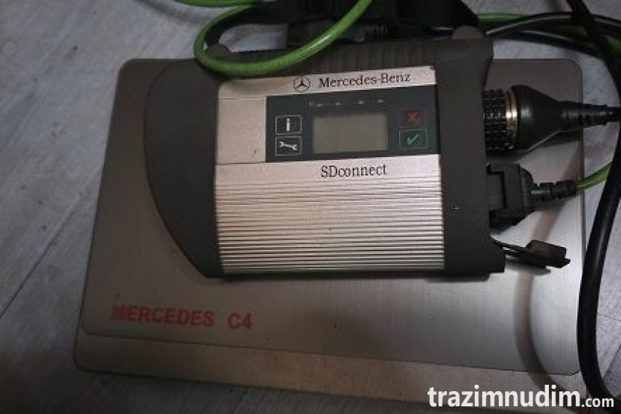 5 mercedesc4S0726